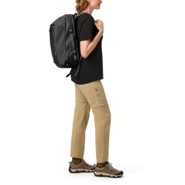 YETI Crossroads 27L Carry On Backpack - Black