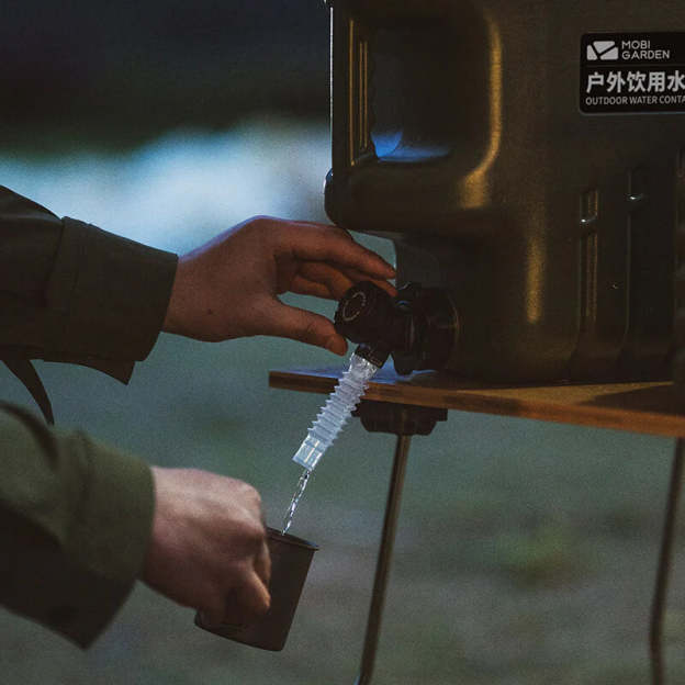 Mobi Garden XZ Buckey Pro Water Tank 18.5L - Olive Green