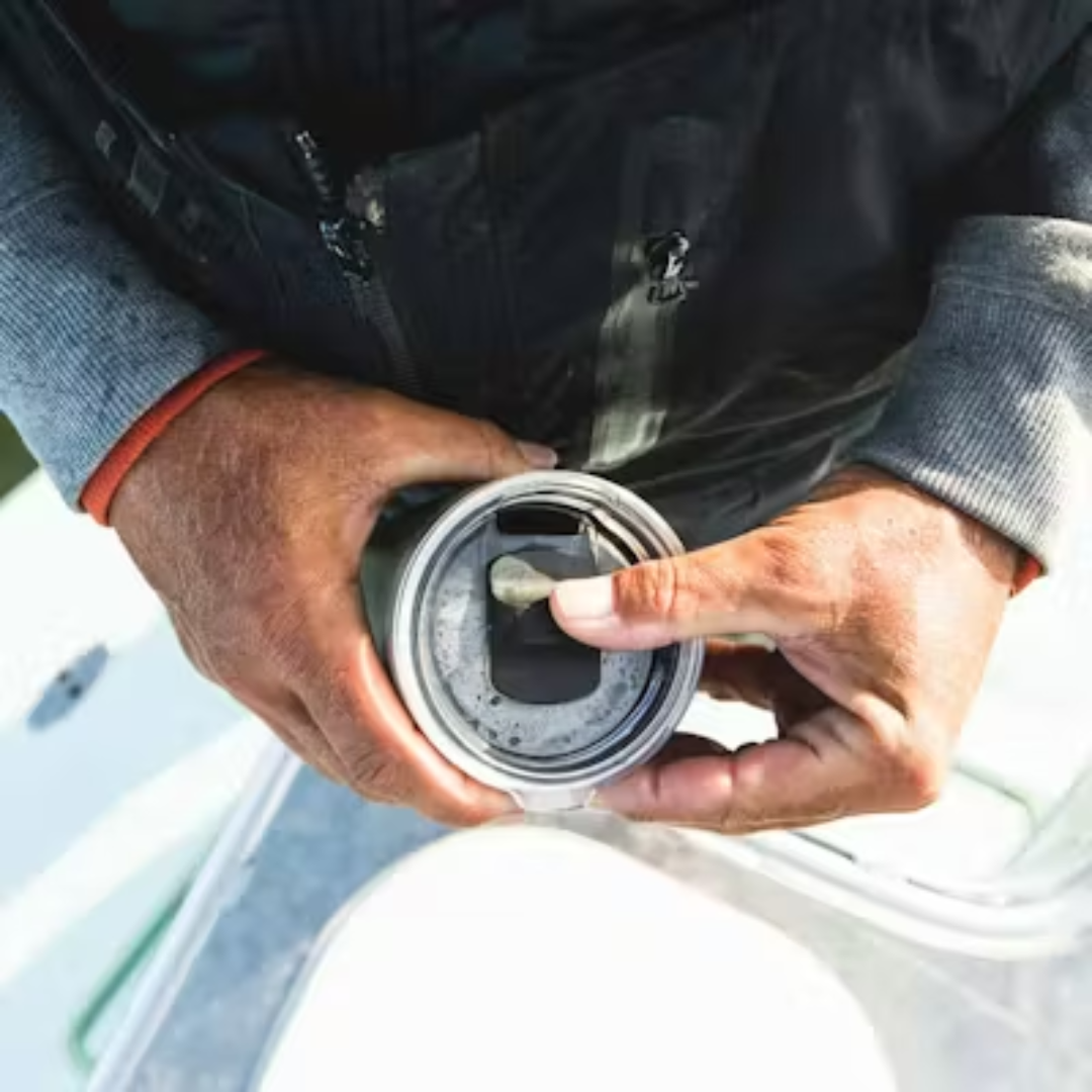 YETI Rambler 20 oz Tumbler - Black