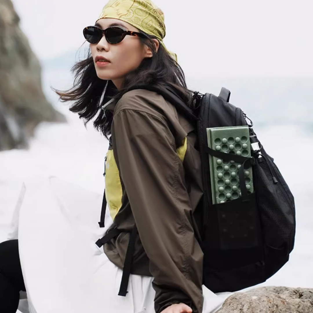 Mobi Garden Cordura 2D Hiking Backpack 18L - Black