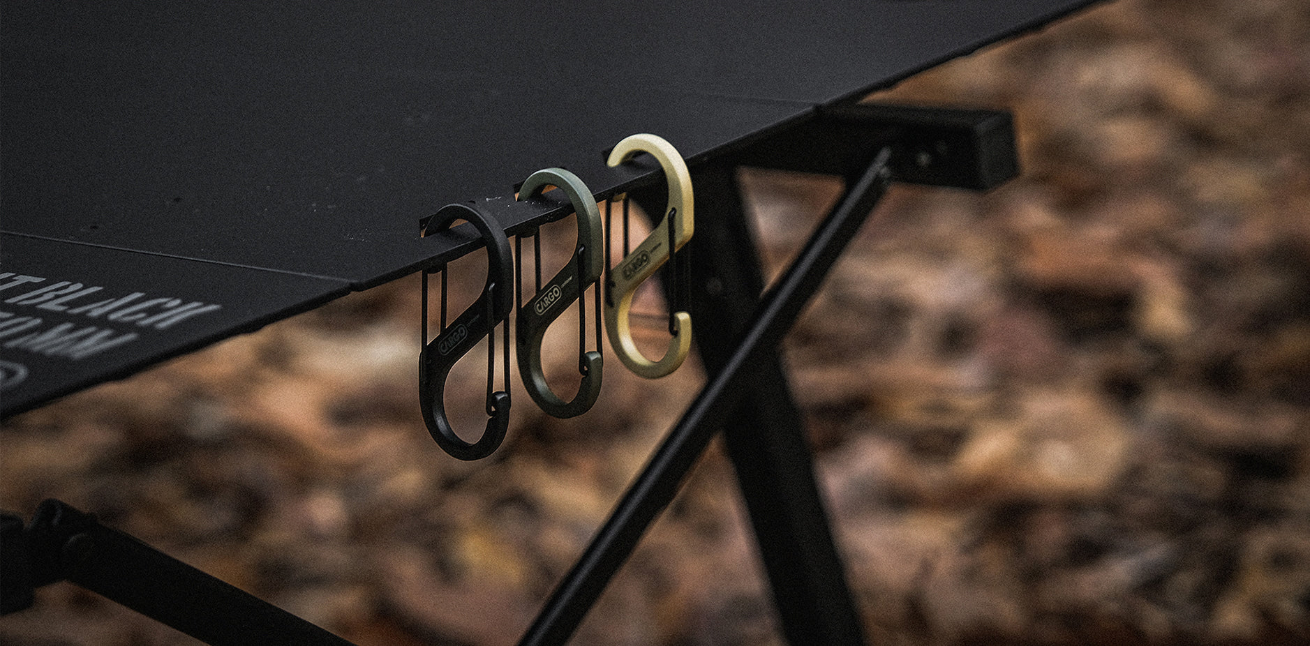 Cargo Container Hard Karabiner M - Beige