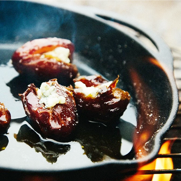 Outdoor Cooking with Barebones 10" Cast Iron Skillet
