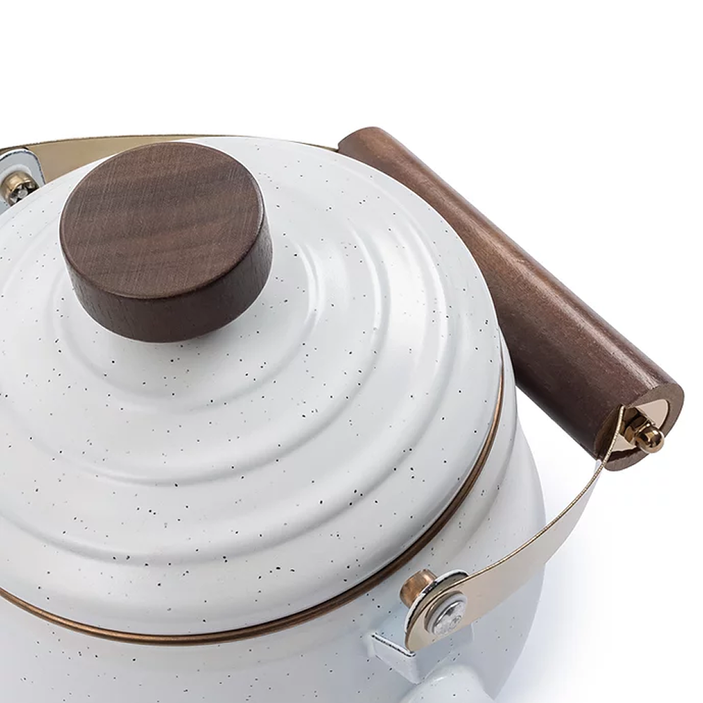 Barebones Enamel Teapot - Eggshell-Goritta Works Sdn. Bhd. 202501017603 (1619017-X)