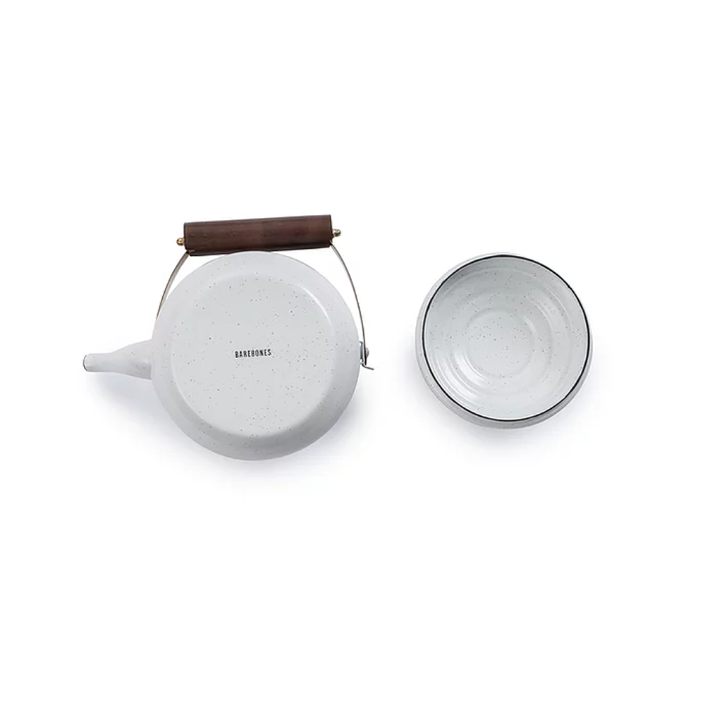 Barebones Enamel Teapot - Eggshell-Goritta Works Sdn. Bhd. 202501017603 (1619017-X)