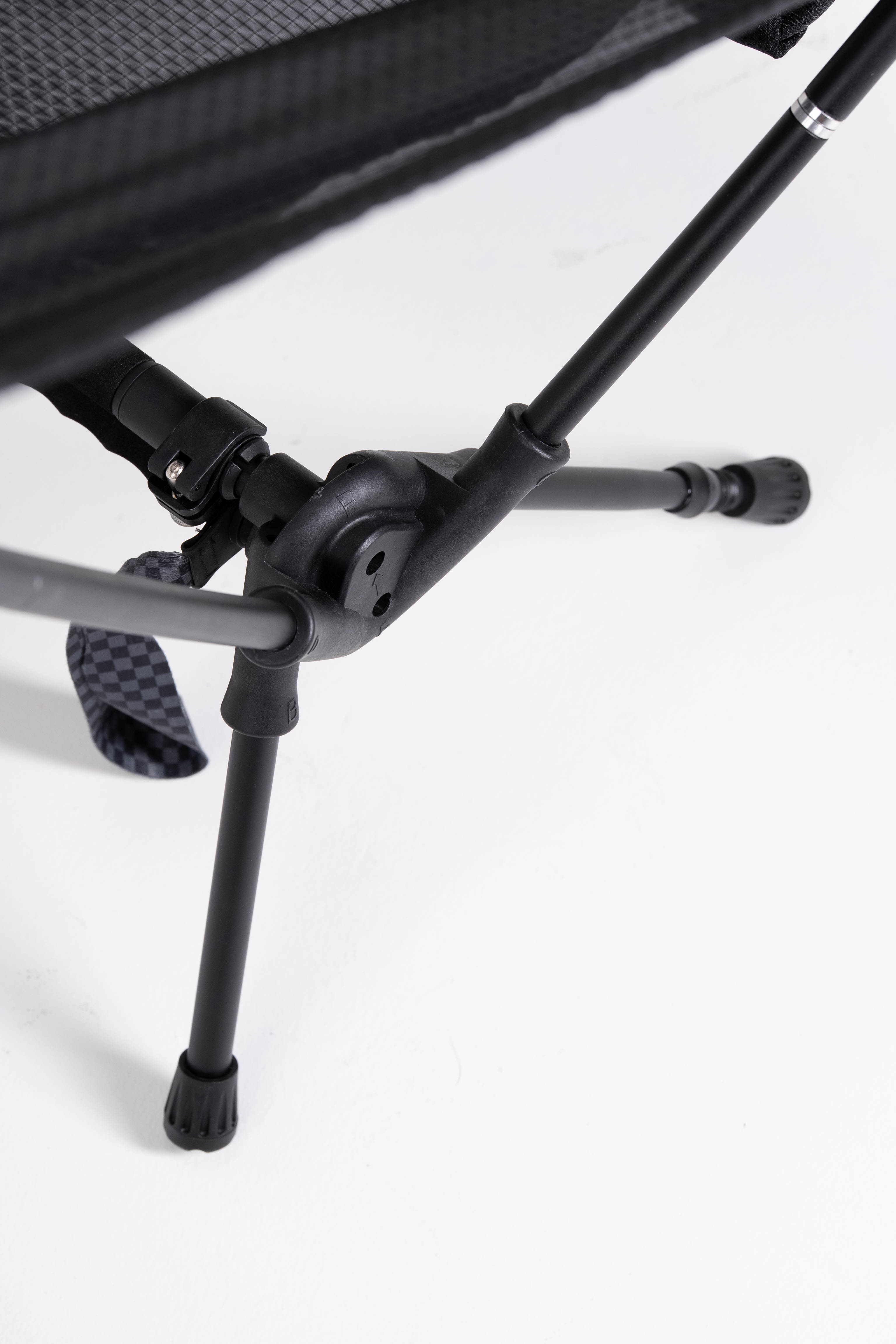 Goritta Works 2-in-1 Lightweight Chair with Trekking Poles - Black