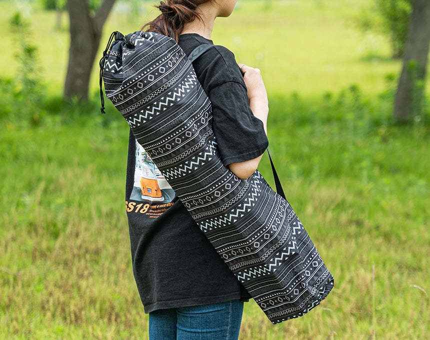 KZM New Hug Chair Black-Goritta Works Sdn. Bhd. 202501017603 (1619017-X)