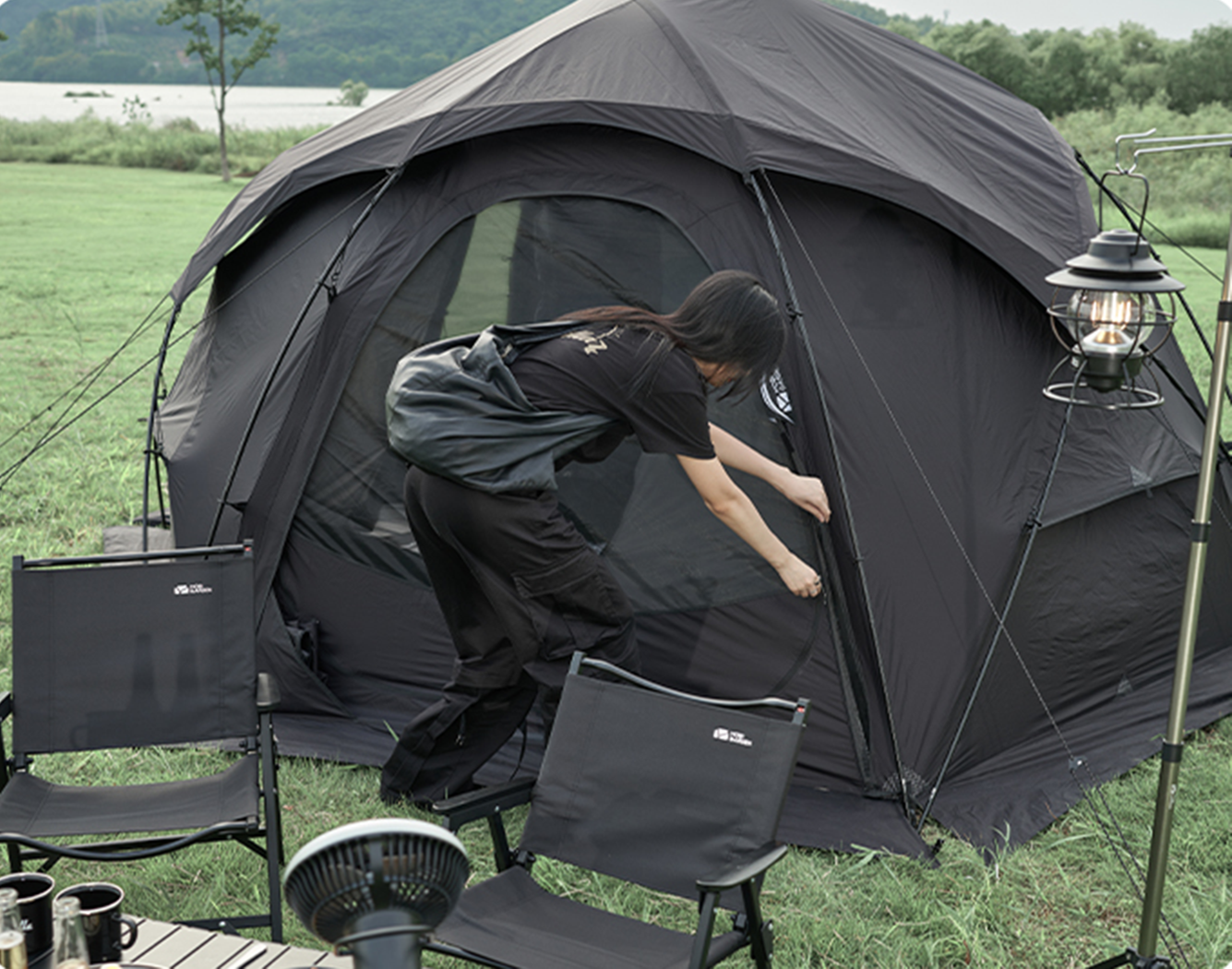 【11/30まで】MOBI GARDEN COMMANDER 185 BLACK Mobi Garden Commander 185 3- 4 person - Black – Goritta