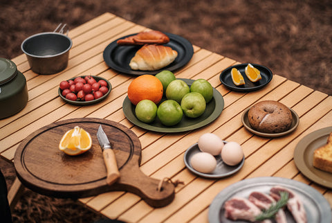 Thous Winds Small Vintage Dinner Plate - Black