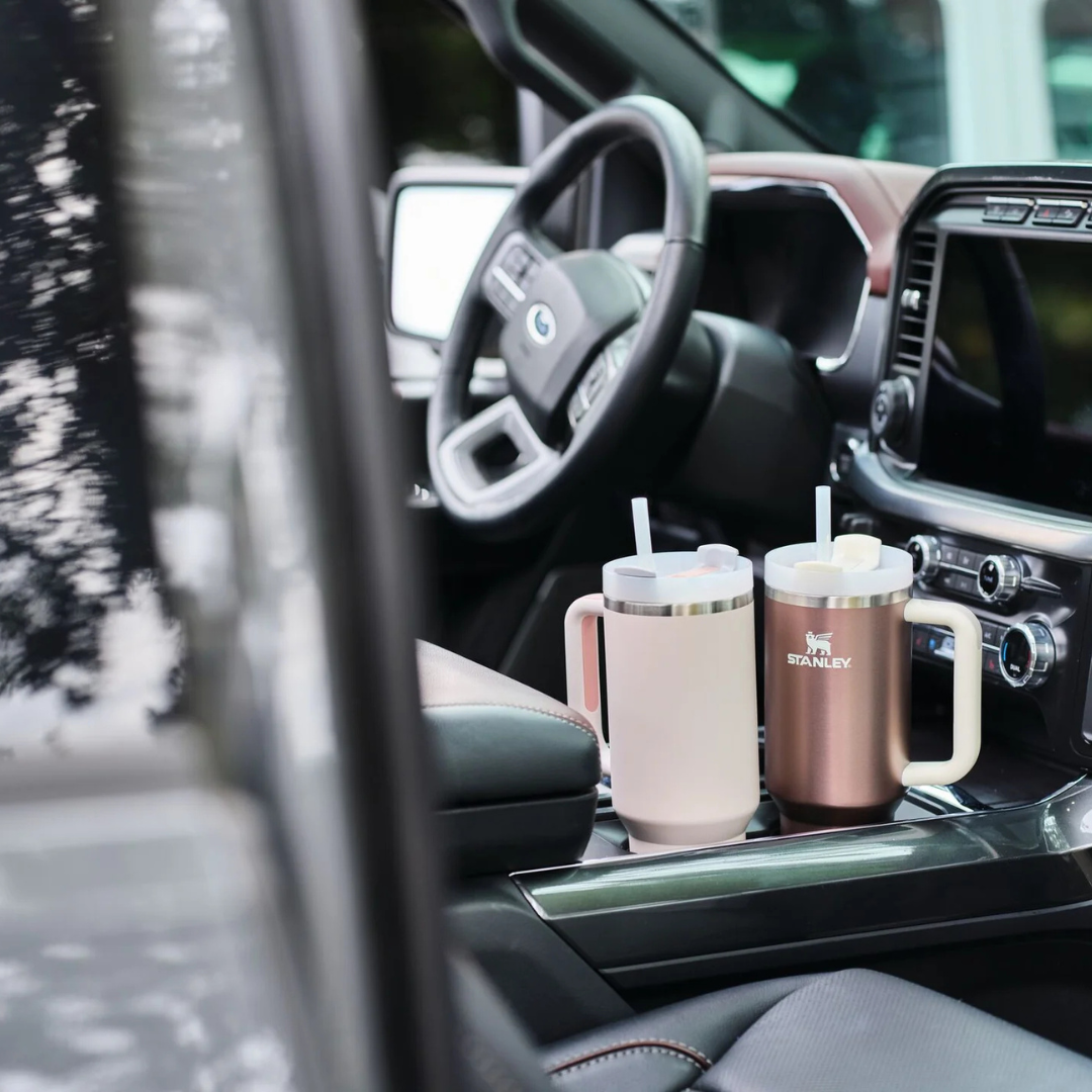 Stanley Quencher H2.0 FlowState™ Vacuum Insulated Tumbler 30oz - Aqua