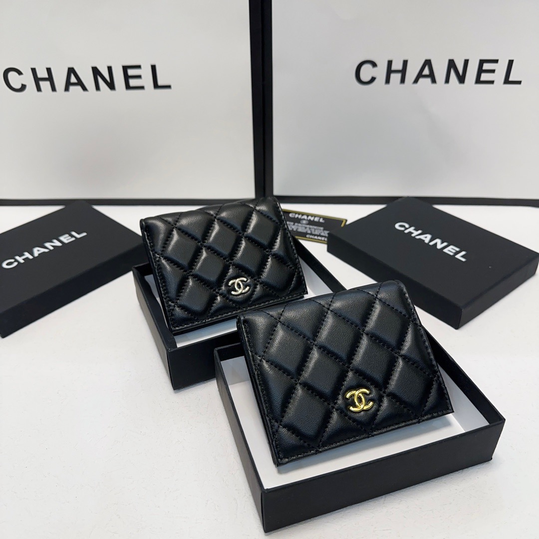 シャネル「Chanel」 ラムスキン フラップ ウォレット 財布