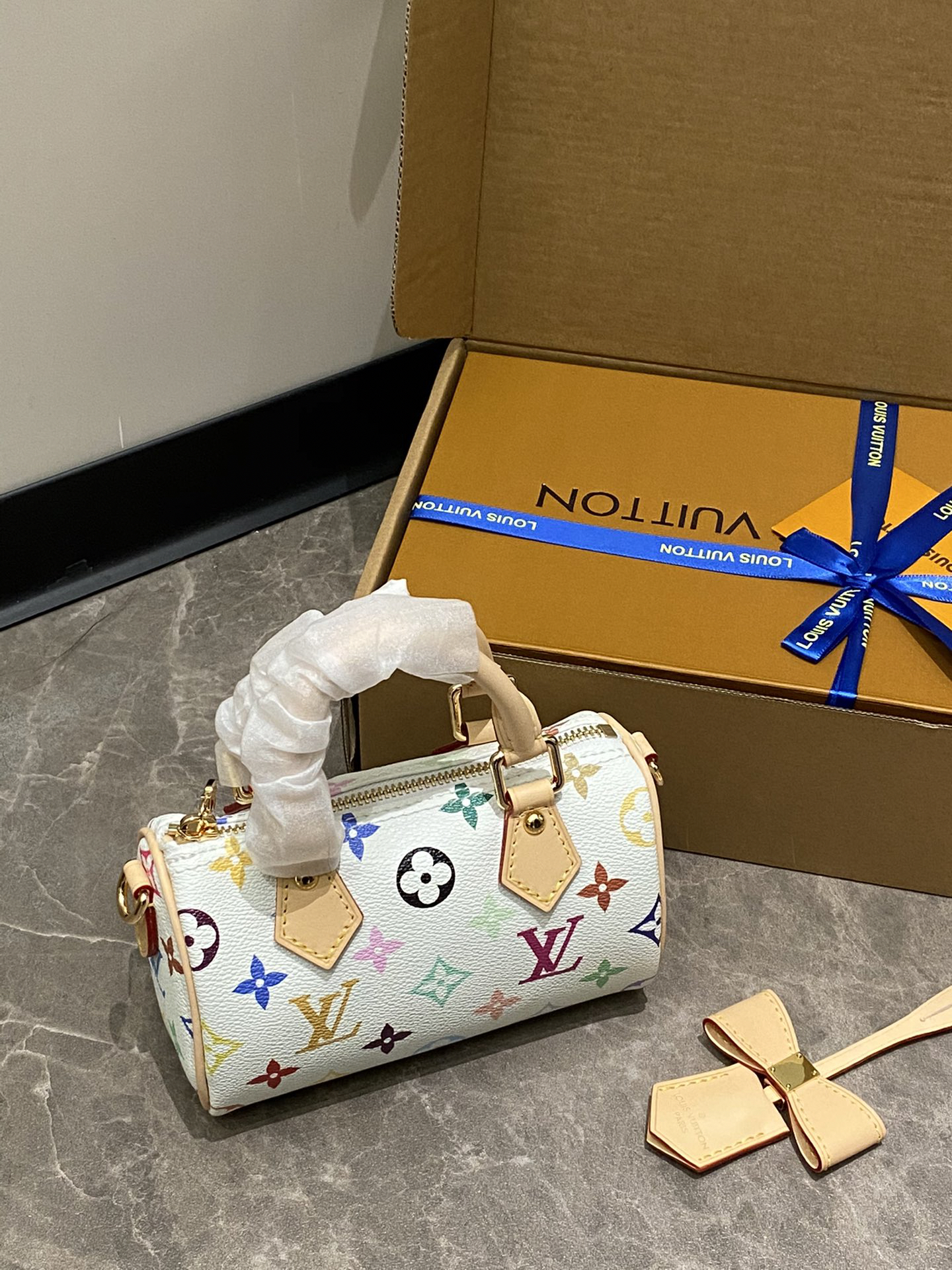 ルイ・ヴィトン「Louis Vuitton」ナノアルマ