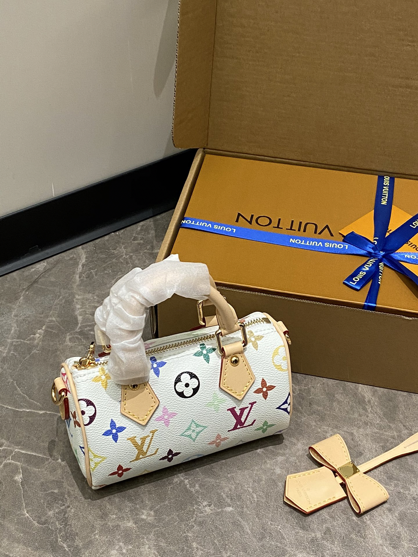 ルイ・ヴィトン「Louis Vuitton」ナノアルマ