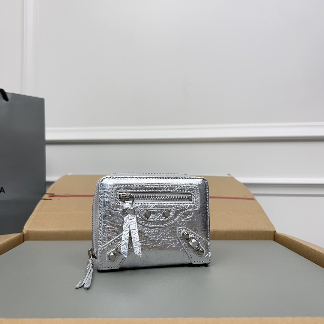 バレンシアガ「Balenciaga」クラシックウォレット 財布12色