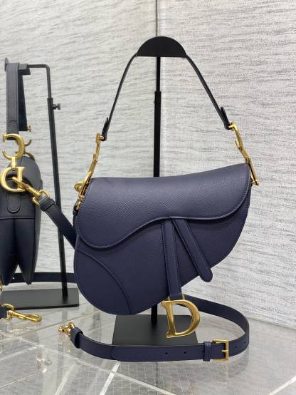 ディオール「Dior」Saddle バッグ グレインドカーフスキン