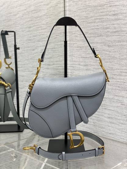 ディオール「Dior」Saddle バッグ グレインドカーフスキン
