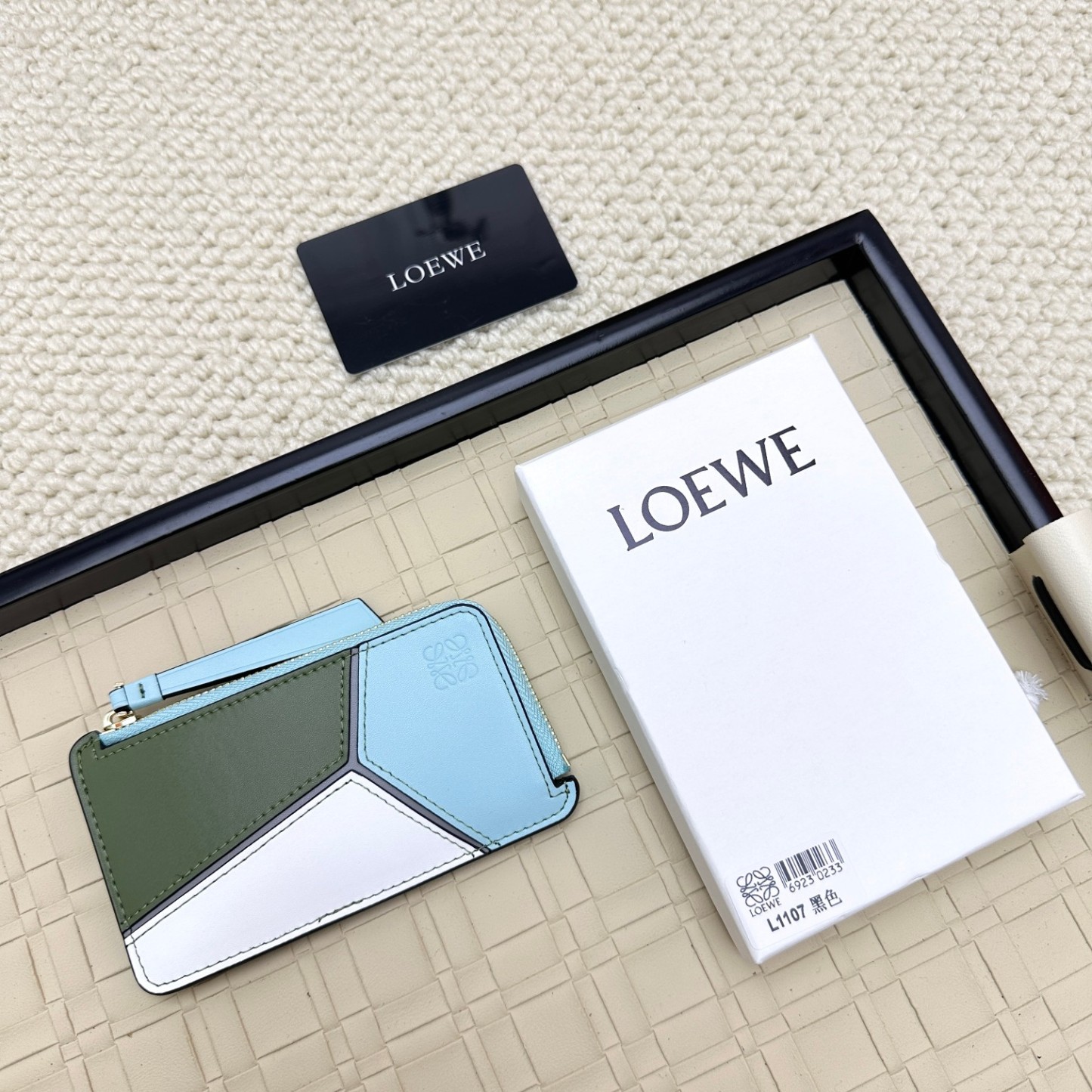 ロエベ「LOEWE」パスケース 12色
