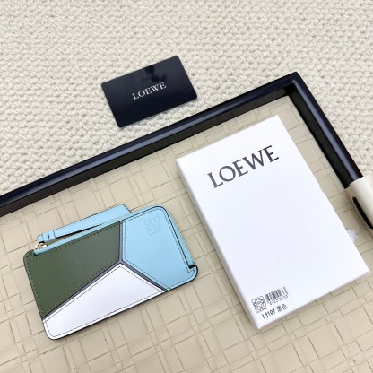 ロエベ「LOEWE」パスケース 12色