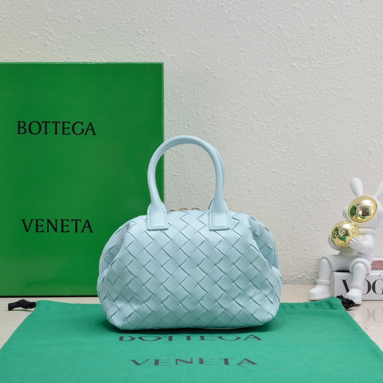 ボッテガ・ヴェネタ「Bottega Veneta」スモール イントレチャート レザー ボウリングバッグ