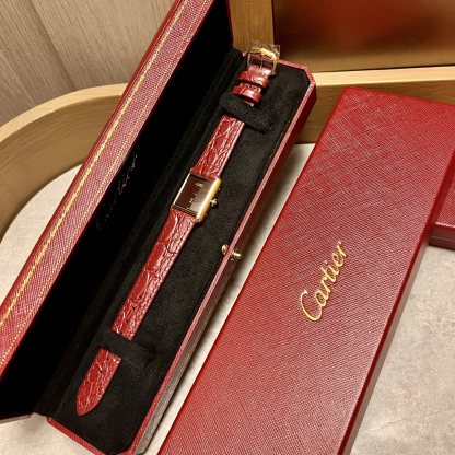 カルティエ［Cartier］タンク ムスト ドゥ 限定モデル 腕時計23*30MM