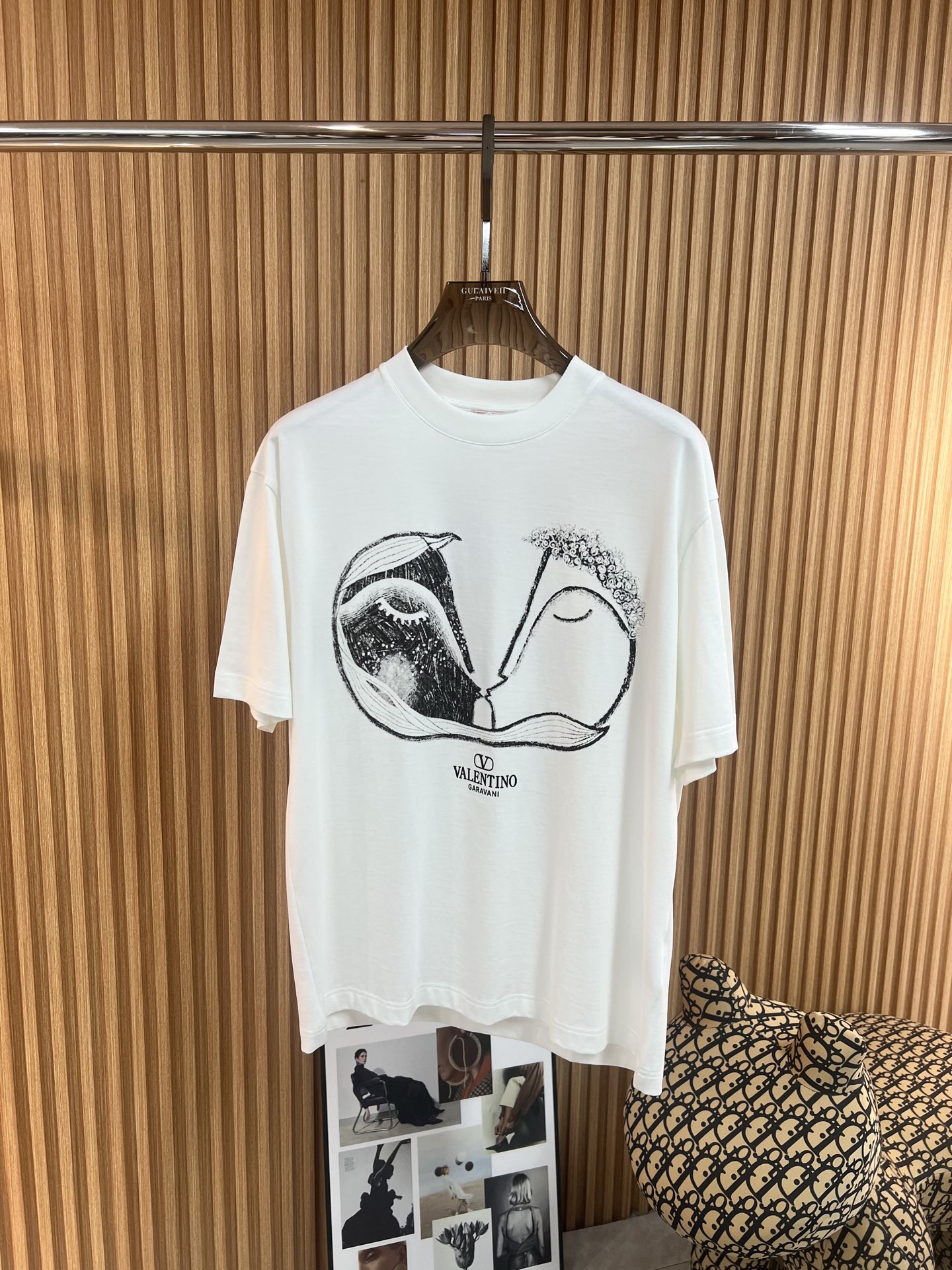 ヴァレンティノ「Valentino」 2025 春夏ニューコレクション クルーネック ショートスリーブTシャツ
