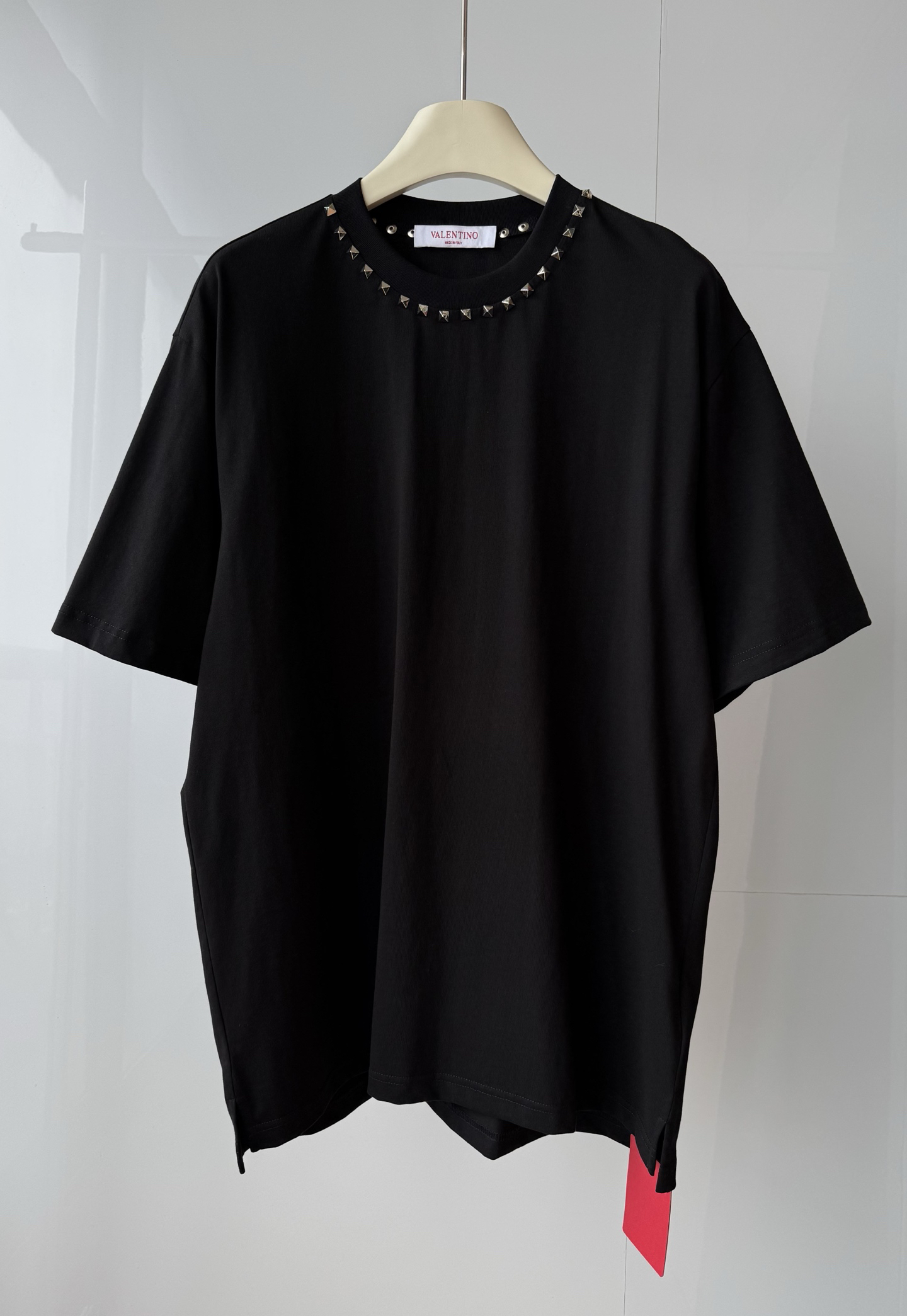 ヴァレンティノ「Valentino」 クラシックシンプルリベットコットン丸首半袖