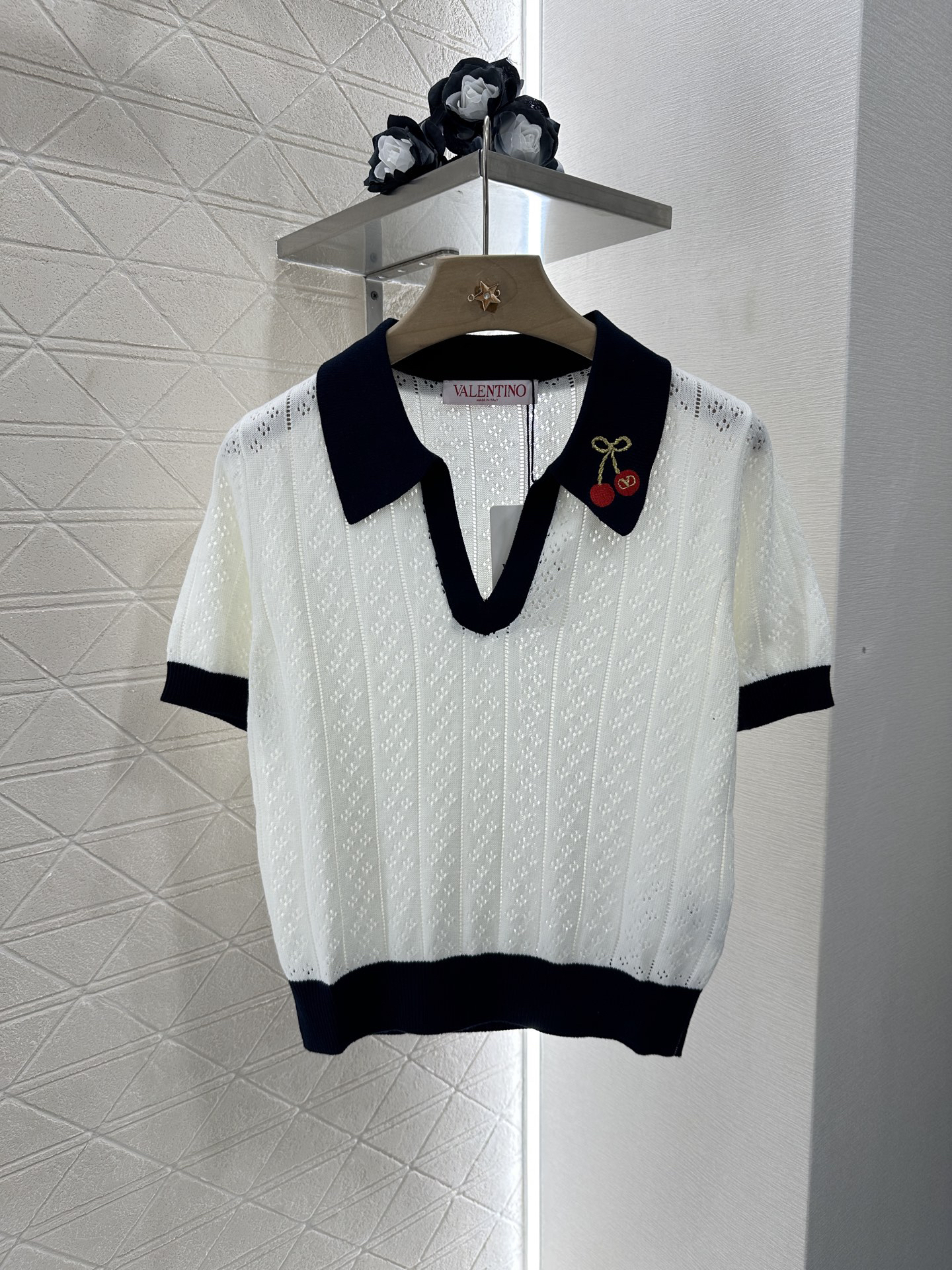 ヴァレンティノ「Valentino」チェリーニット開襟半袖