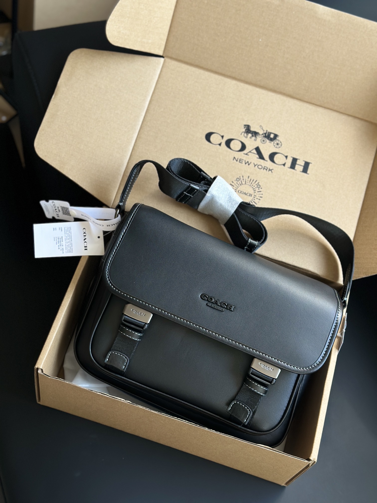 コーチ「Coach」 Racer メンズ メッセンジャーバッグ