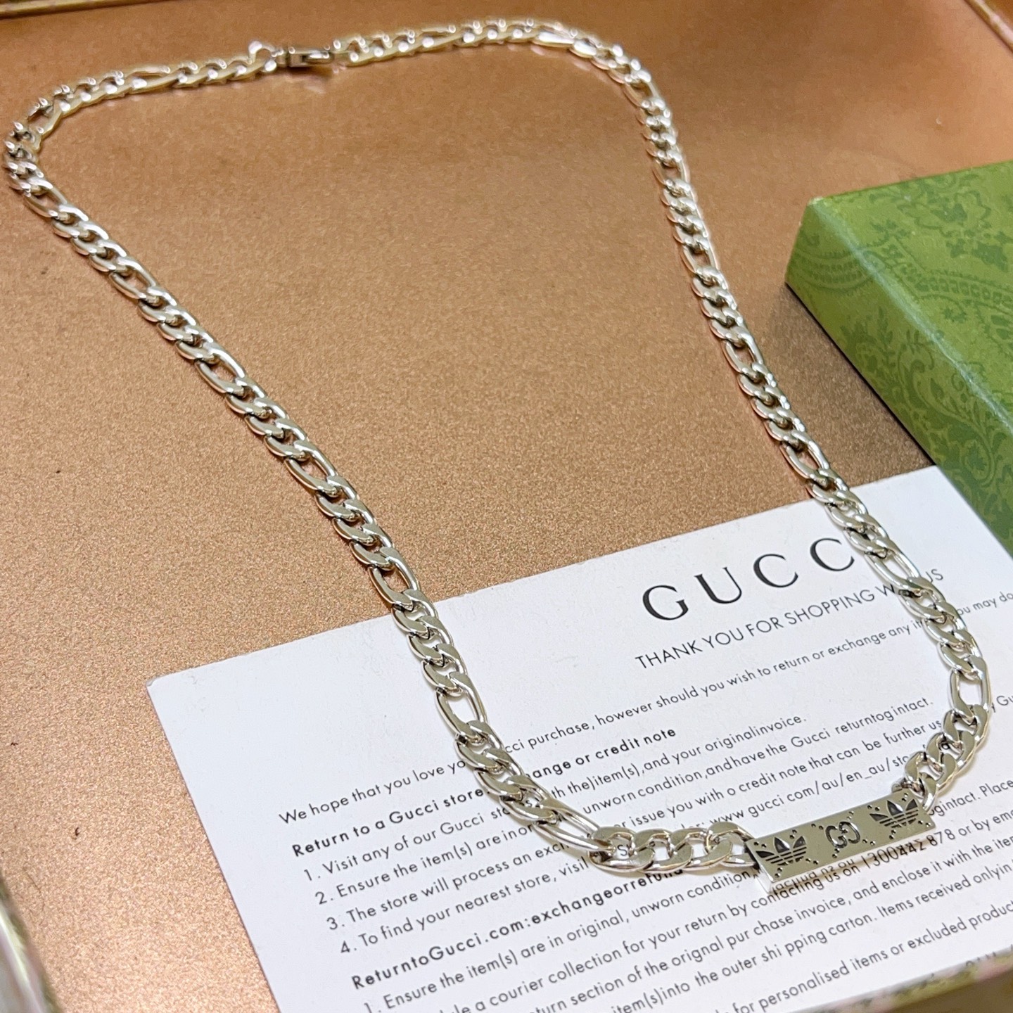 グッチ「Gucci」 Anger Forest ダブルGペンダントネックレス