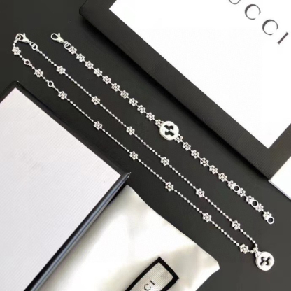 グッチ「Gucci」 スノーフレーク ダブルG ネックレス