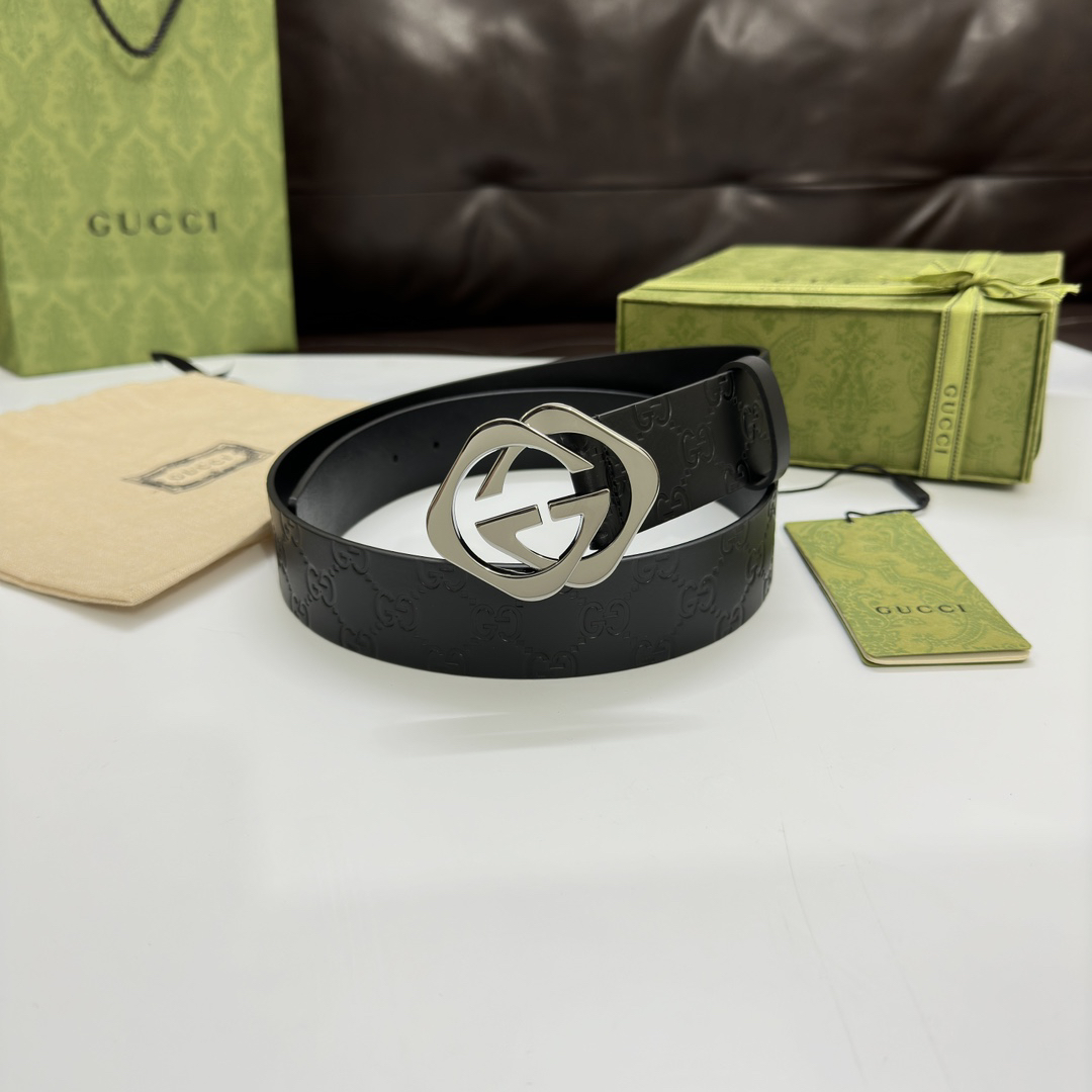 グッチ「Gucci」クラシック エンボスレザー ベルト100CM