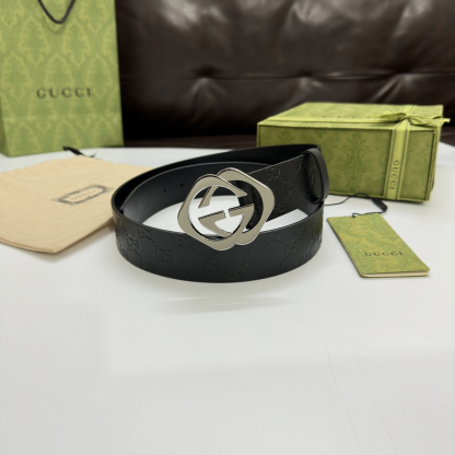 グッチ「Gucci」クラシック エンボスレザー ベルト100CM