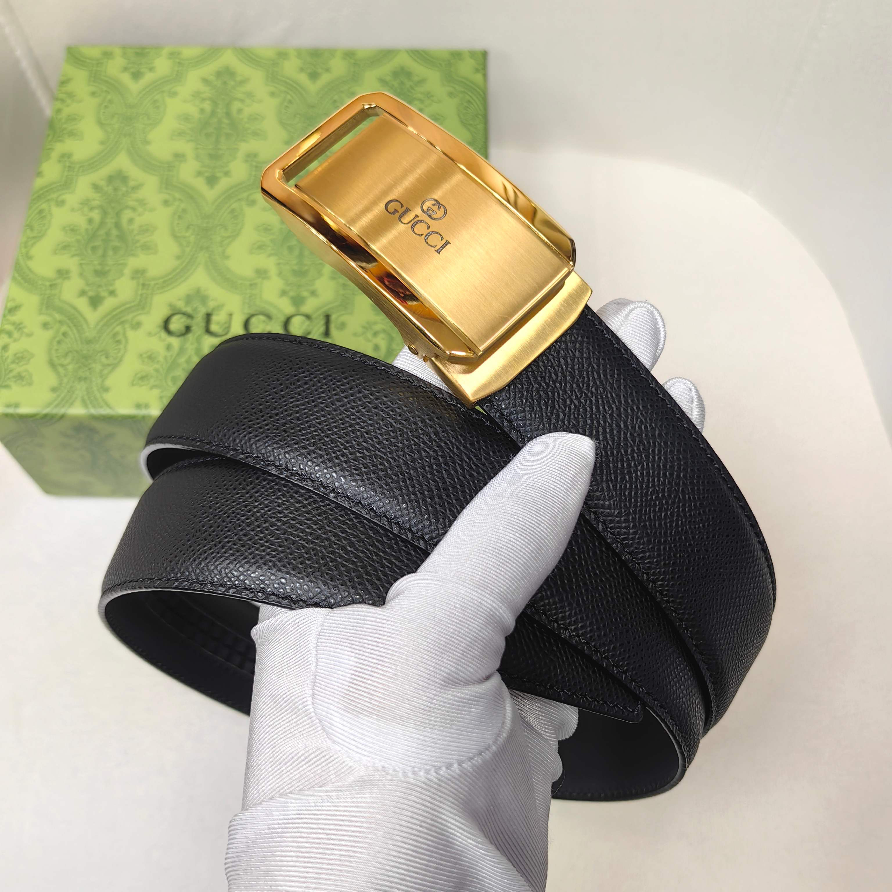 グッチ「Gucci」メンズ オートマチック ベルト100CM