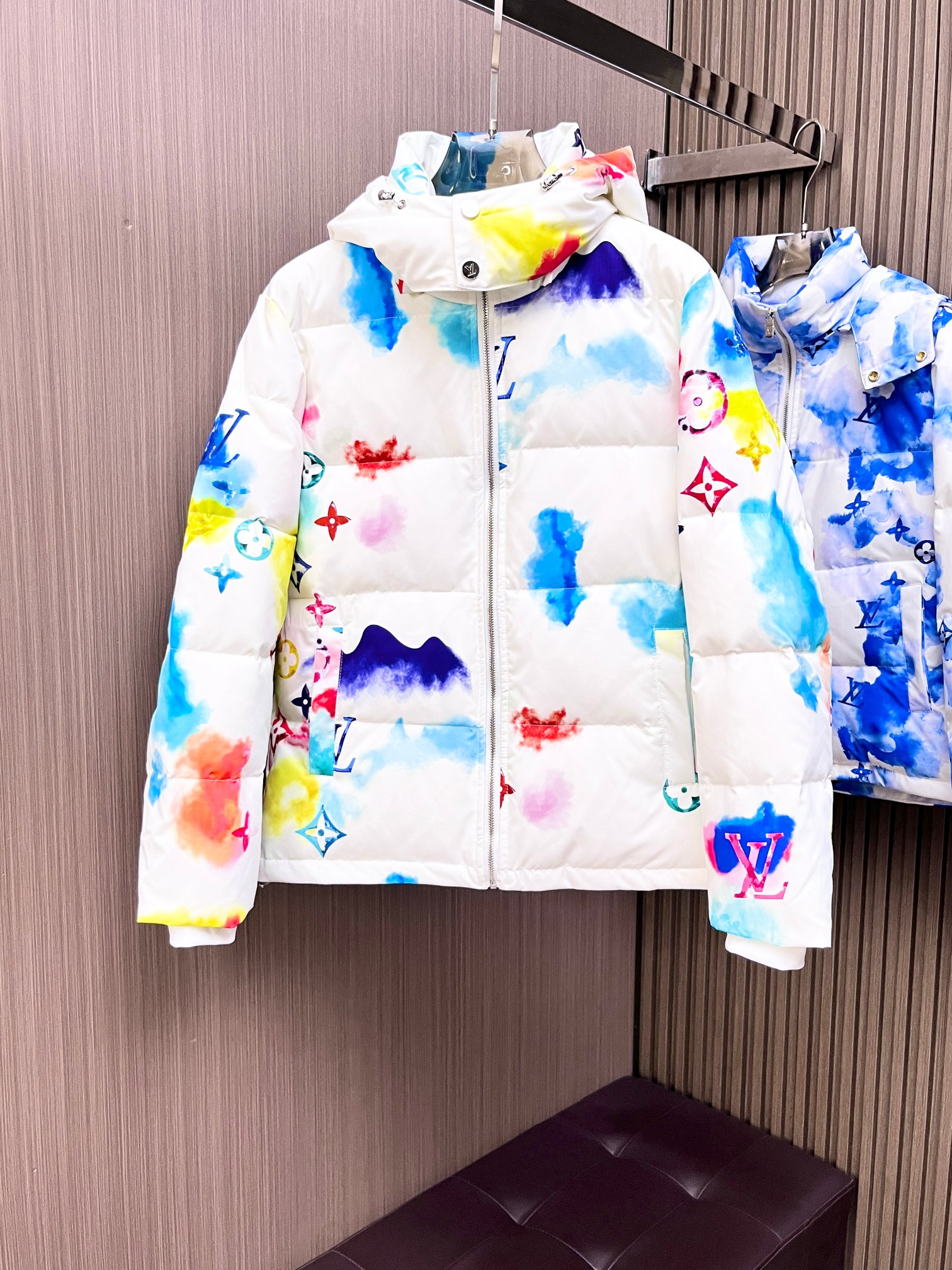 ルイ・ヴィトン「Louis Vuitton」‌ MONOGRAM PILLOW ダウンジャケット