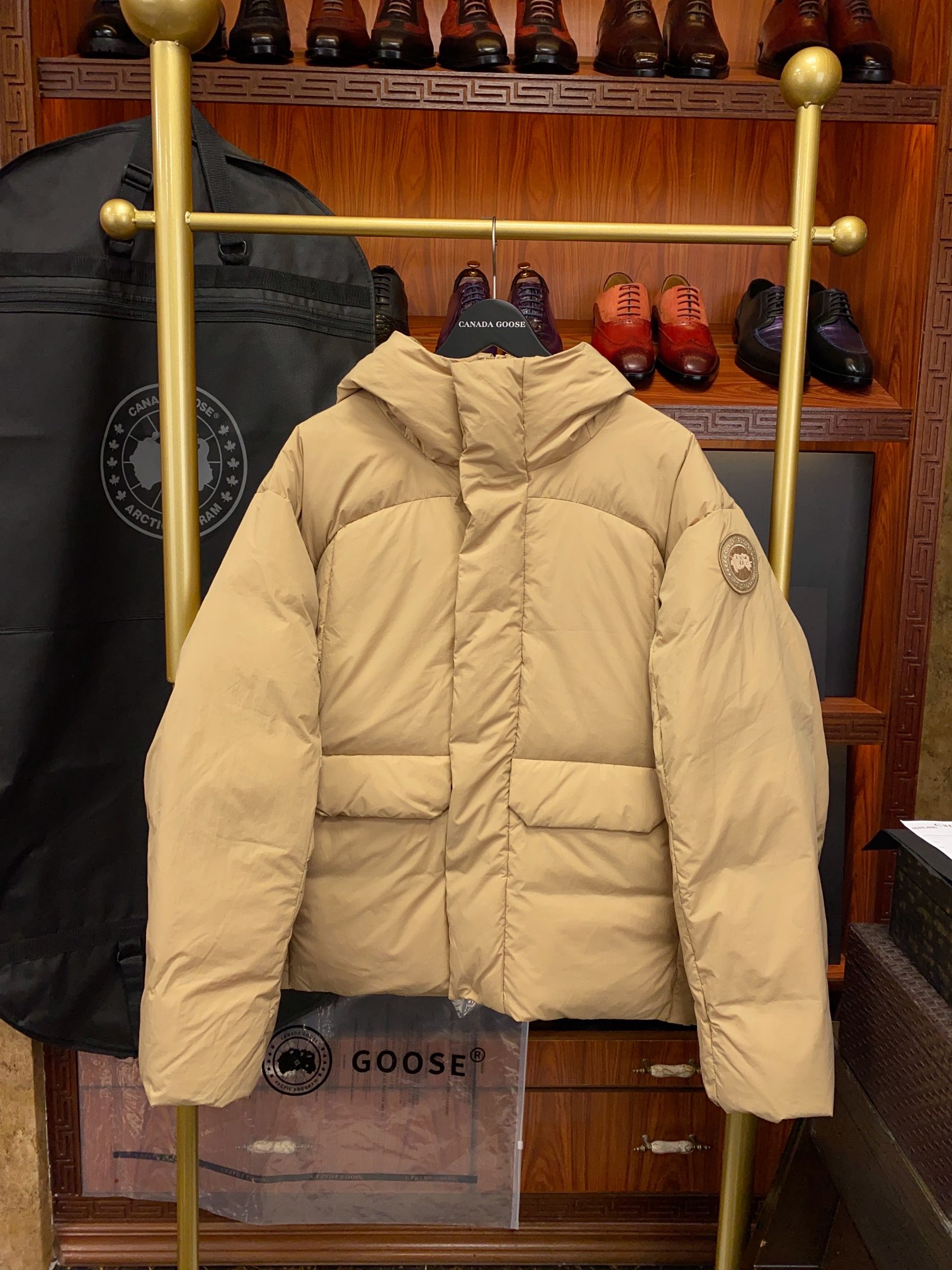 カナダグース「Canada Goose」ユニセックス パーカーダウンジャケット