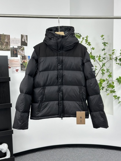 バーバリー「Burberry」 デタッチャブルスリーブ フード付きダウンジャケット