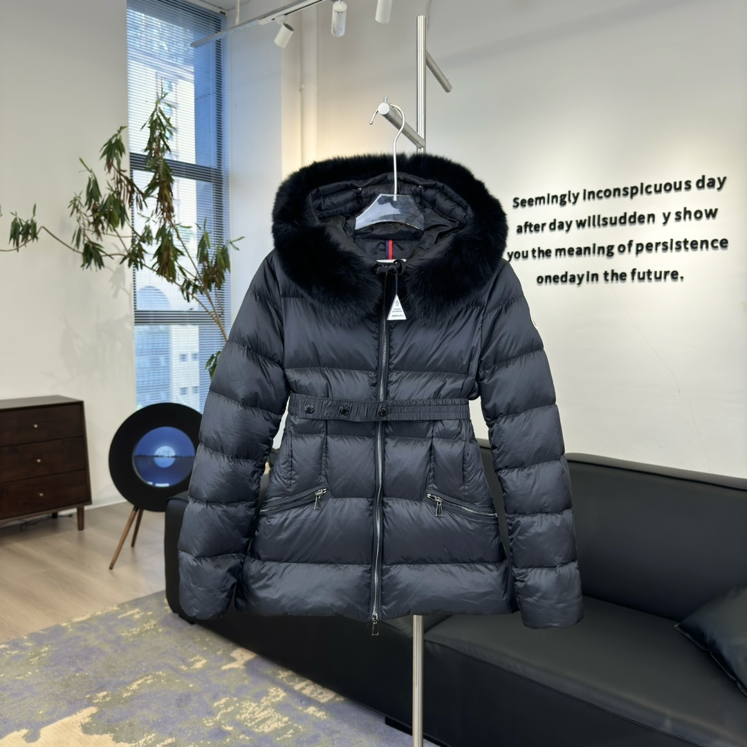 モンクレール「Moncler」シェルパトリム ベルテッド ダウンジャケット レディース