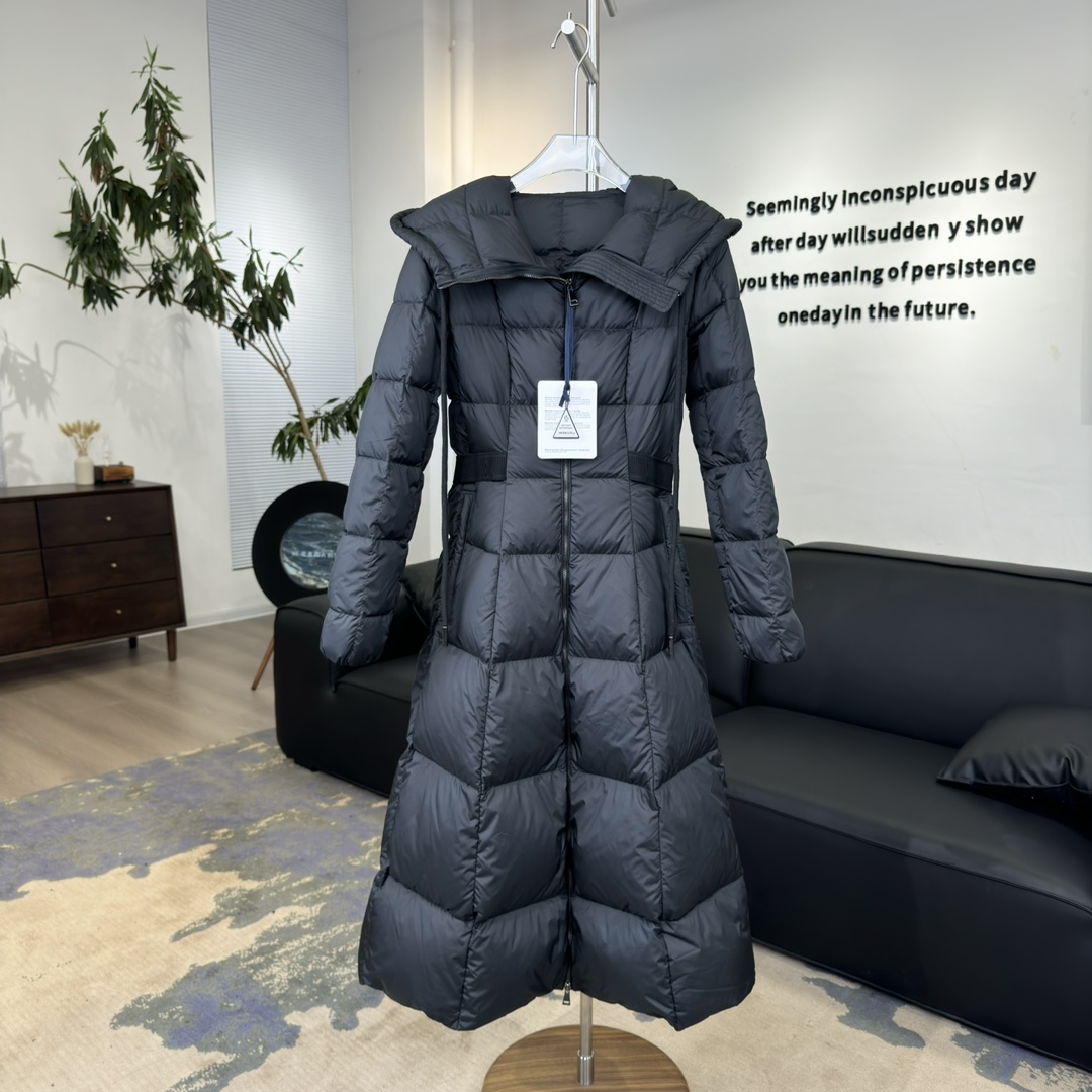 モンクレール「Moncler」フード付き プリンセス ダウンジャケット