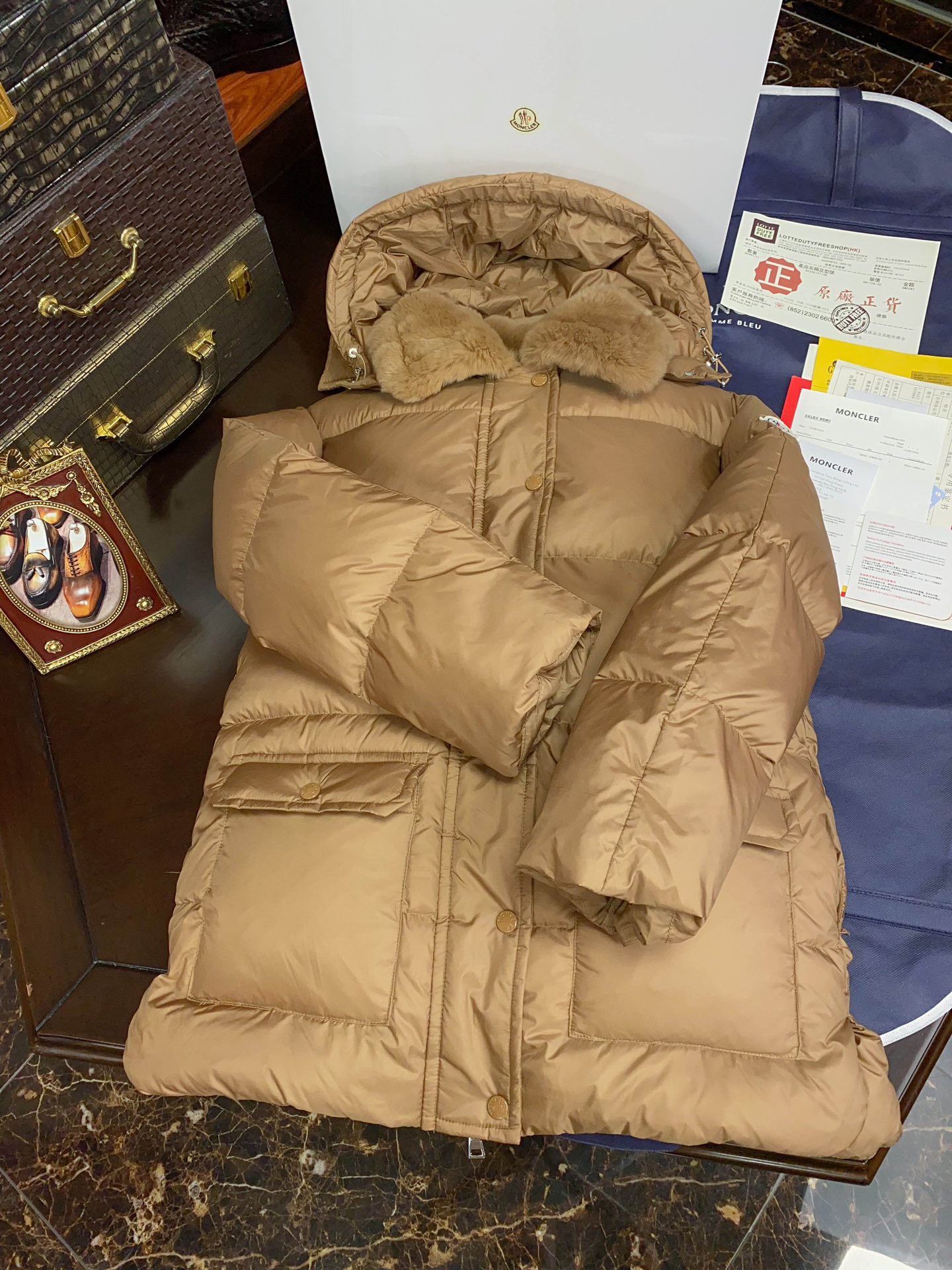 モンクレール「Moncler」 2025秋冬 タッチードファー ダウンブルゾン