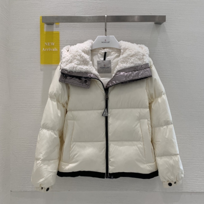 モンクレール「Moncler」ホワイトダウン ラムフード ダウンコート