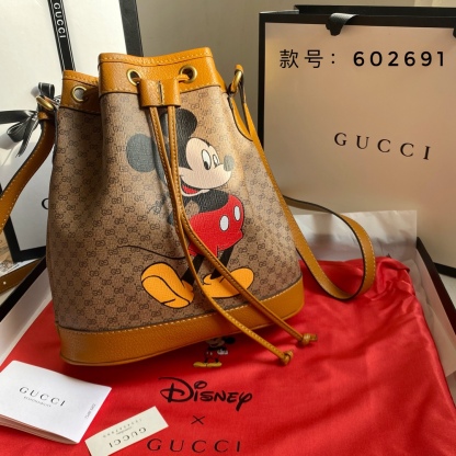 グッチ「Gucci」ミッキーバケツバッグ