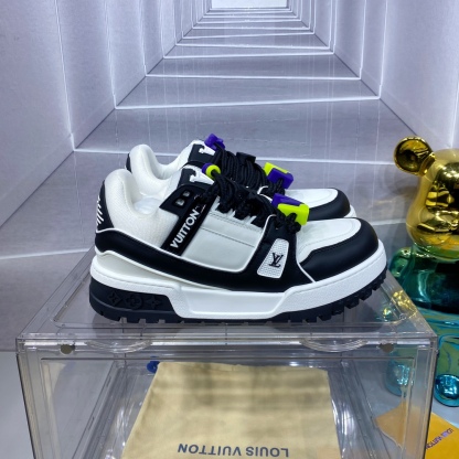 ルイ・ヴィトン「Louis Vuitton x Trainer Maxi スニーカー