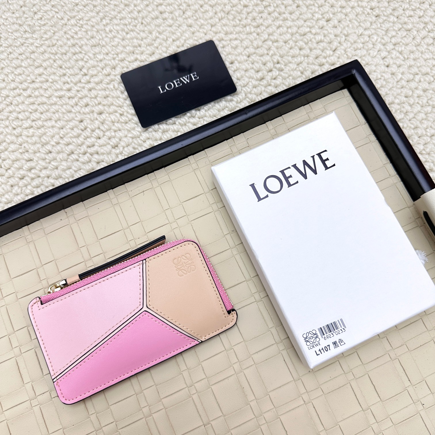 ロエベ「LOEWE」パスケース 12色