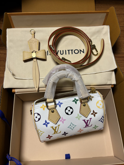 ルイ・ヴィトン「Louis Vuitton」ナノアルマ