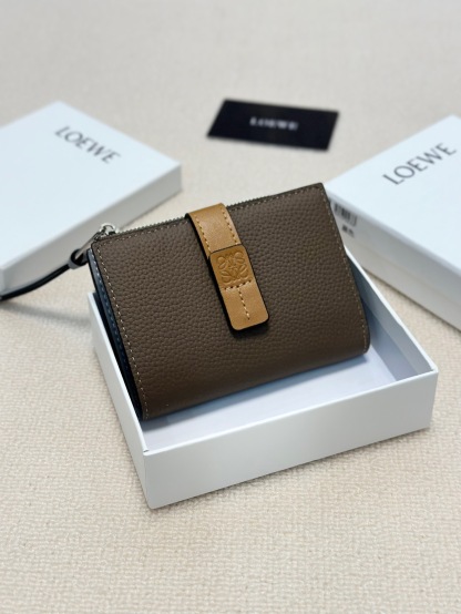 ロエベ「LOEWE」アナグラム コンティネンタル ウォレット 5色