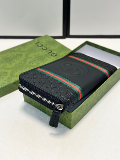 グッチ「Gucci」シグネチャー レザー ウェブ ジップアラウンドウォレット