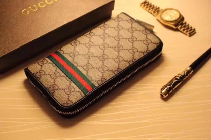 グッチ「Gucci」シグネチャー レザー ウェブ ジップアラウンドウォレット