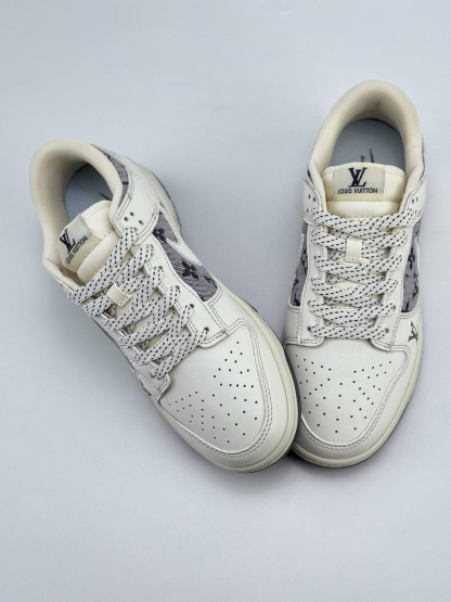 「コラボモデル」Louis Vuitton × Nike Air Force 1 Low by Virgil Abloh 