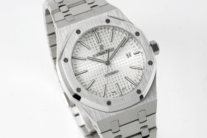 オーデマ ピゲ「Audemars Piguet」Royal Oak Selfwinding 41mm
