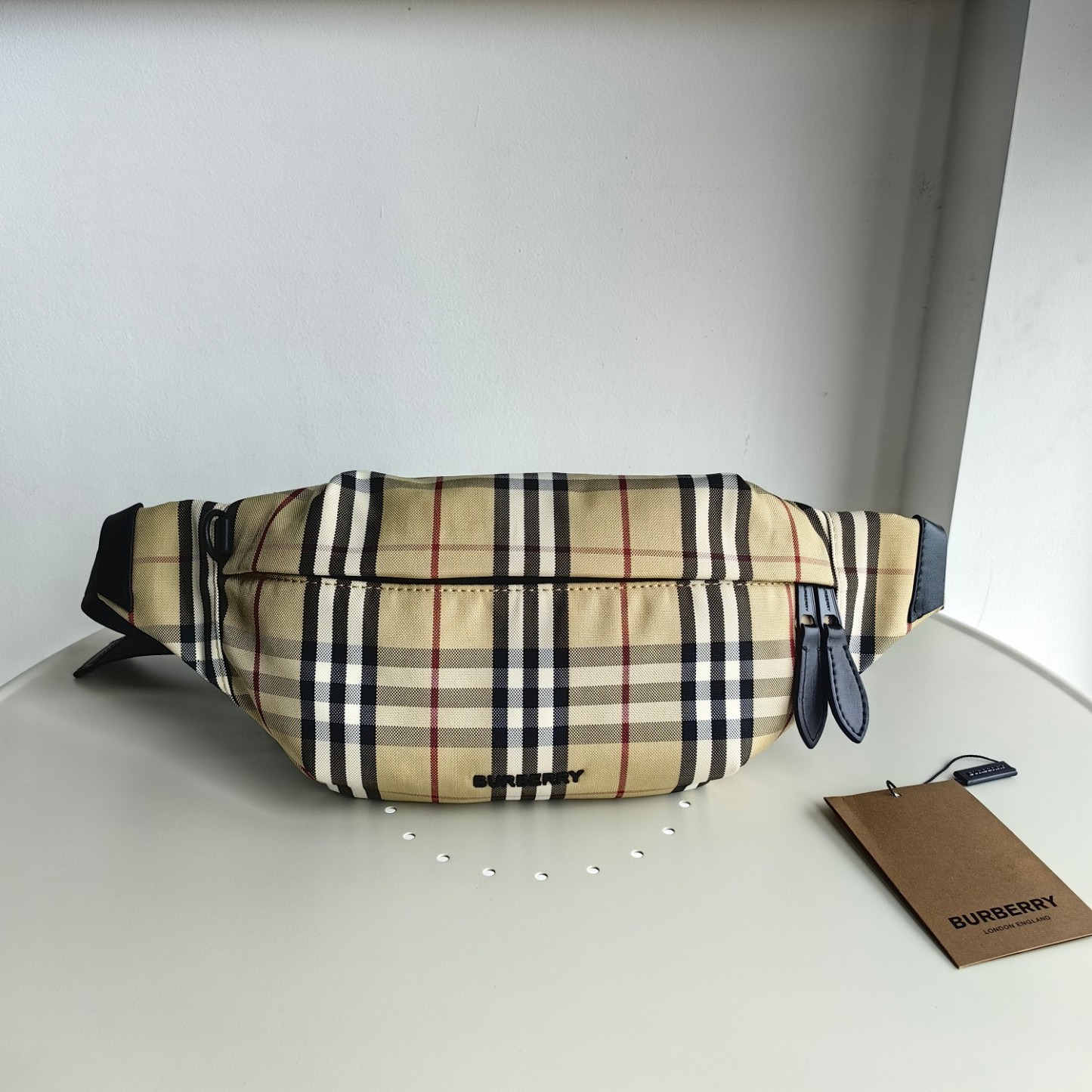 バーバリー「Burberry」ストリート 黄白ウエストバッグ