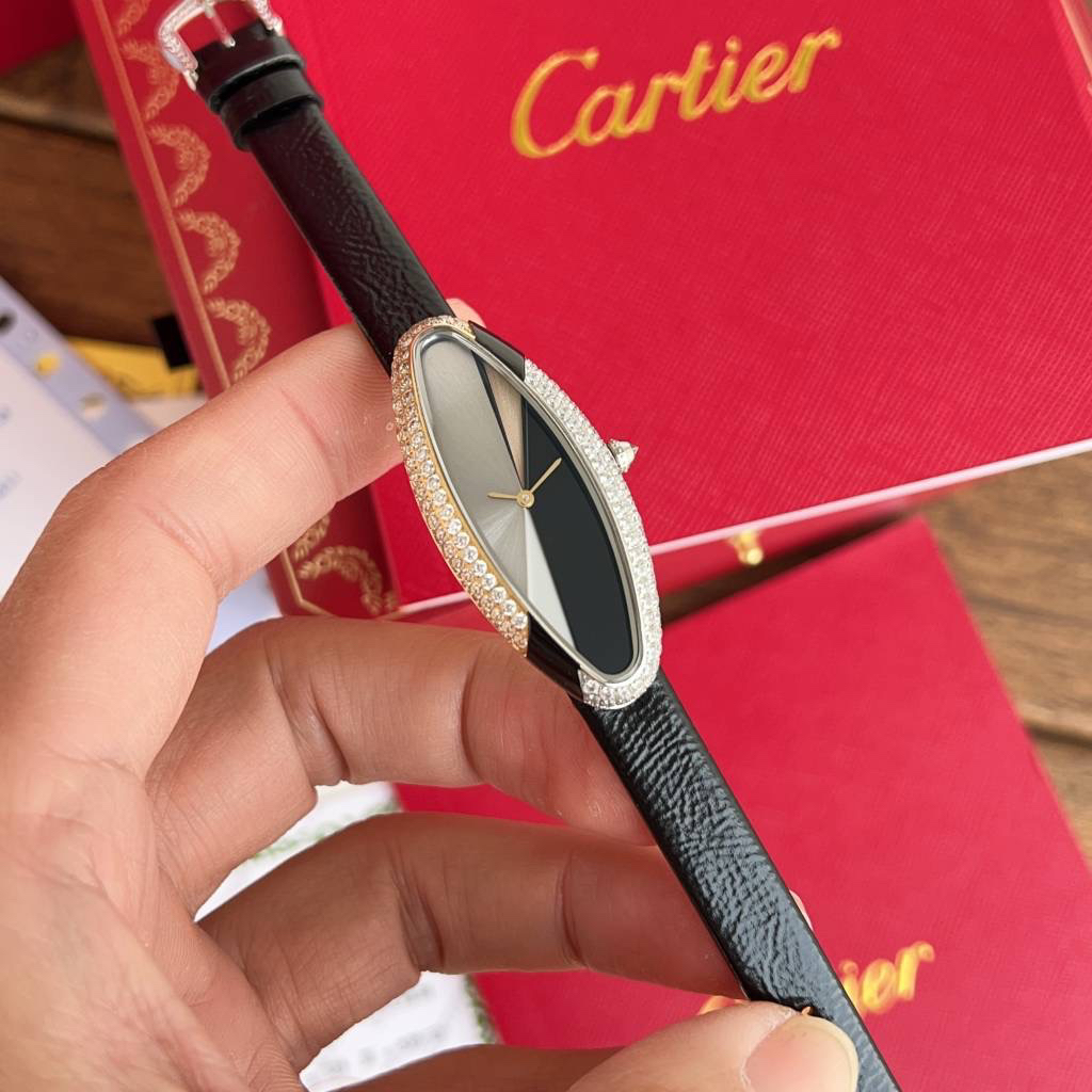カルティエ［Cartier］バーニュール アロンジェ ミディアム 腕時計47*21MM